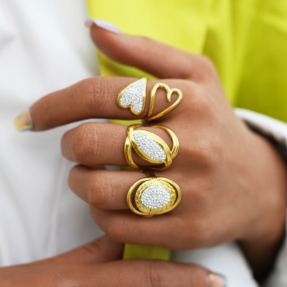 High-End Gold Heart Personalized Diamond-Encrusted Fashionable Minimalist Titanium Steel Ring